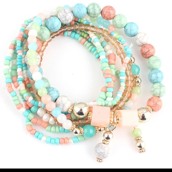 ‼️SALE‼️Bohemian Style Beaded Bracelets - Picture 2 of 4